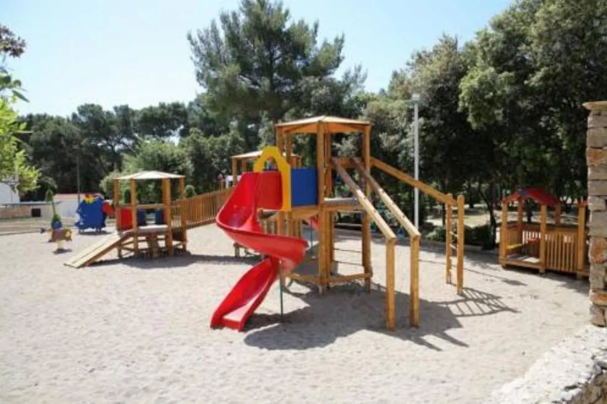 Campsite Mobile Home Pine Adria Soline Biograd Na Moru