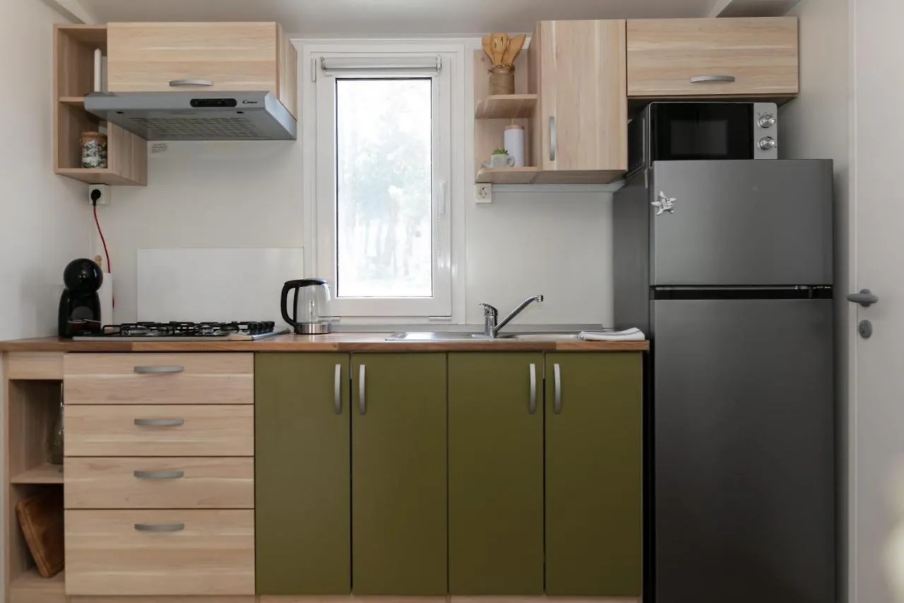 Mobile Home Pine Adria Soline Biograd Na Moru