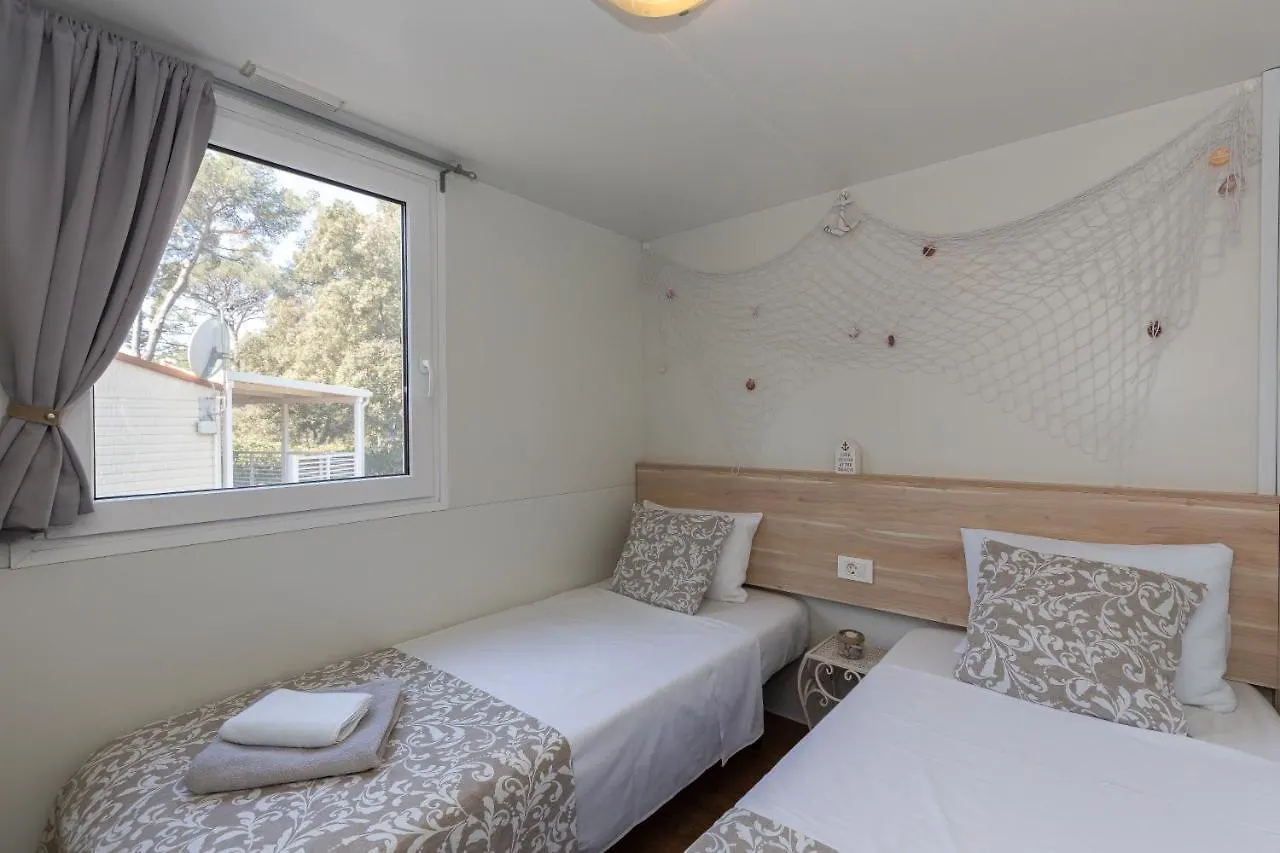 Mobile Home Pine Adria Soline Biograd Na Moru Campsite