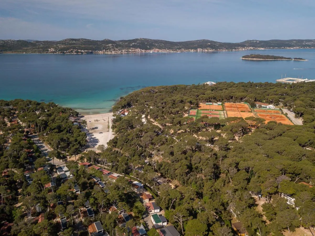 Mobile Home Pine Adria Soline Biograd Na Moru 0*,  Croatia